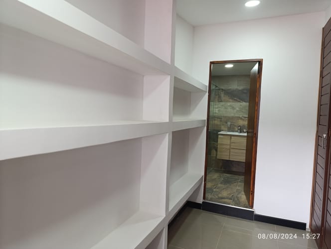 Casa de 3 alcobas en venta en Alhambra, Bogotá, 250 m² · foto 15 de 17