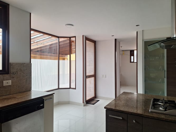 Casa de 5 alcobas en venta en San Jose De Bavaria, Bogotá, 550 m² · foto 9 de 24