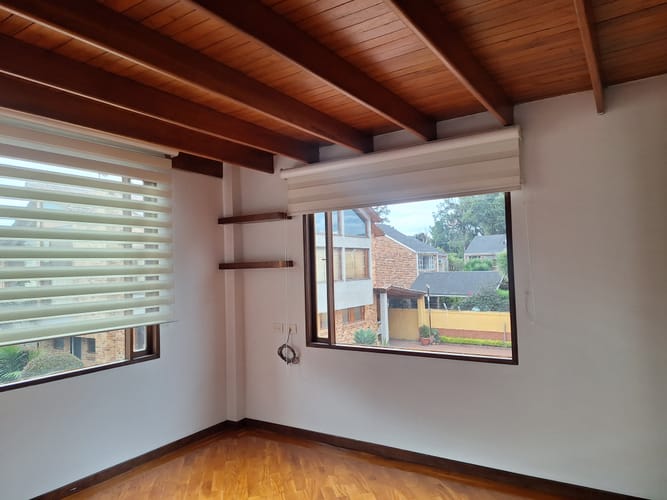 Casa de 5 alcobas en venta en San Jose De Bavaria, Bogotá, 550 m² · foto 18 de 24