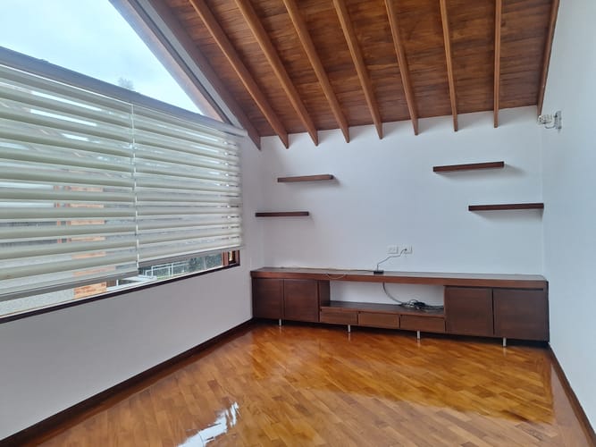 Casa de 5 alcobas en venta en San Jose De Bavaria, Bogotá, 550 m² · foto 20 de 24
