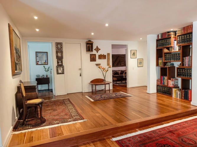 Apartamento de 2 alcobas en venta en Los Rosales, Bogotá, 144 m² · foto 3 de 16