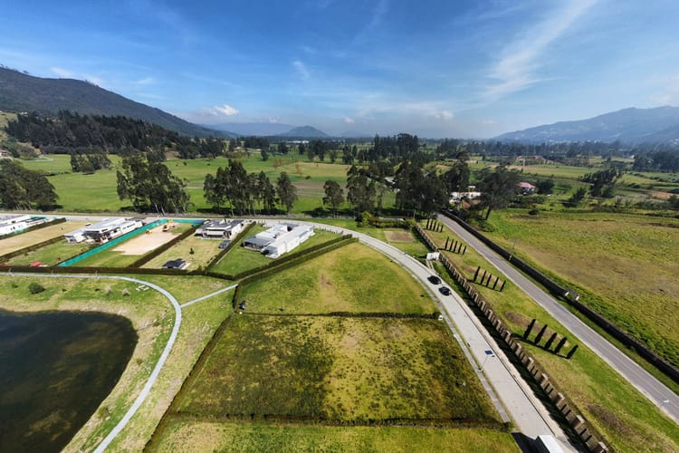 Lote en venta en La Violeta, Sopó, 2244 m² · foto 4 de 24