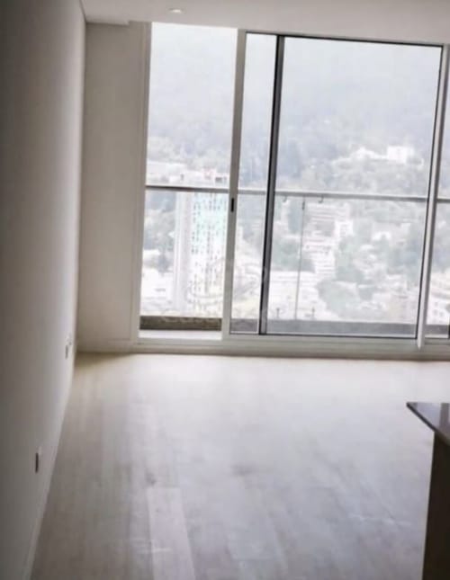 Apartaestudio en venta en Las Nieves, Bogotá, 56 m² · foto 2 de 5