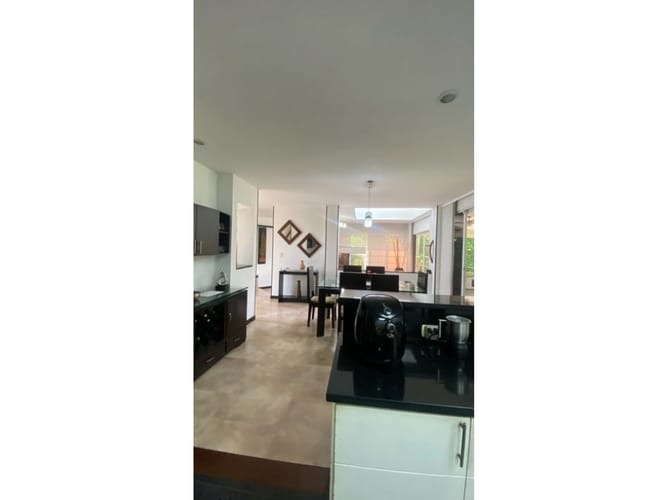 Casa de 5 alcobas en venta en Las Mercedes, Jamundí, 320 m² · foto 13 de 22