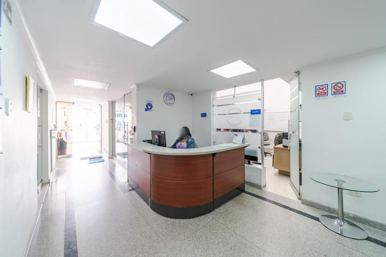 Casa de 15 alcobas en venta en Ilarco, Bogotá, 449 m² · foto 2 de 23