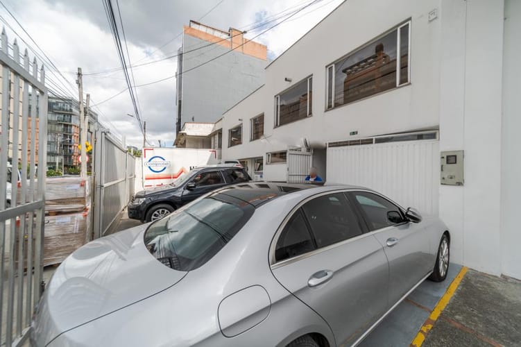 Casa de 15 alcobas en venta en Ilarco, Bogotá, 449 m² · foto 22 de 23