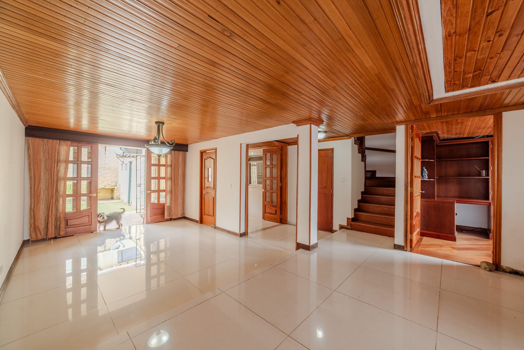 Casa en venta en Colina Campestre, Bogotá · foto 2 de 24