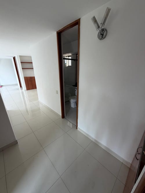 Apartamento de 3 alcobas en venta en Colina Campestre, Bogotá, 103 m² · foto 5 de 24