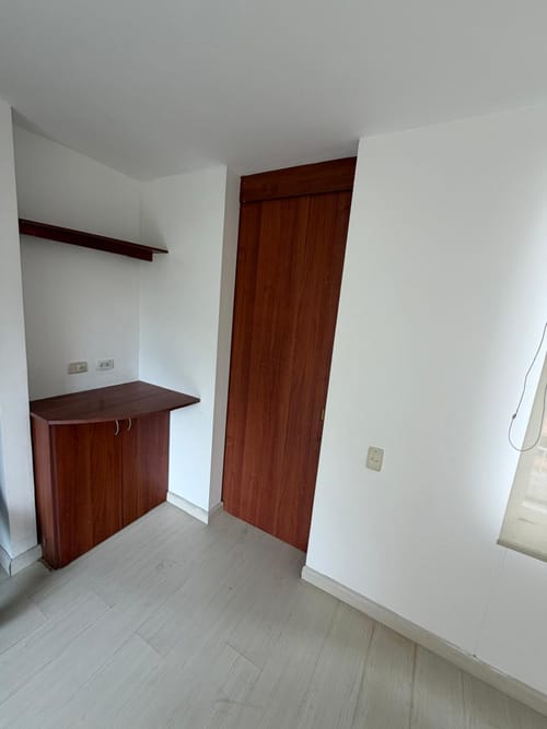 Apartamento de 3 alcobas en venta en Colina Campestre, Bogotá, 103 m² · foto 8 de 24