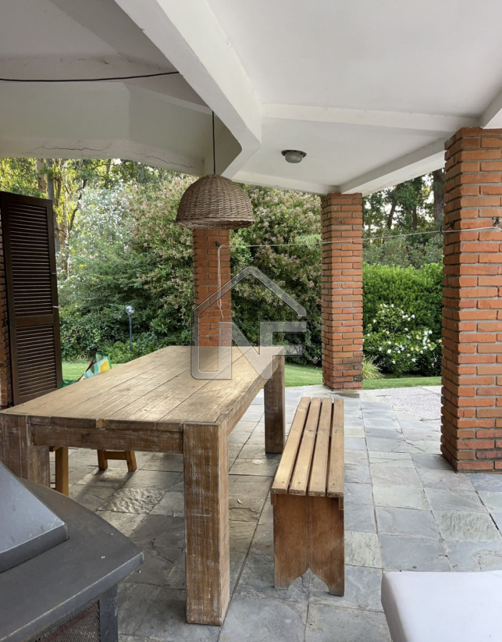 Alquiler anual Casa 3 dormitorios en barrio privado Punta del Este · Foto 5