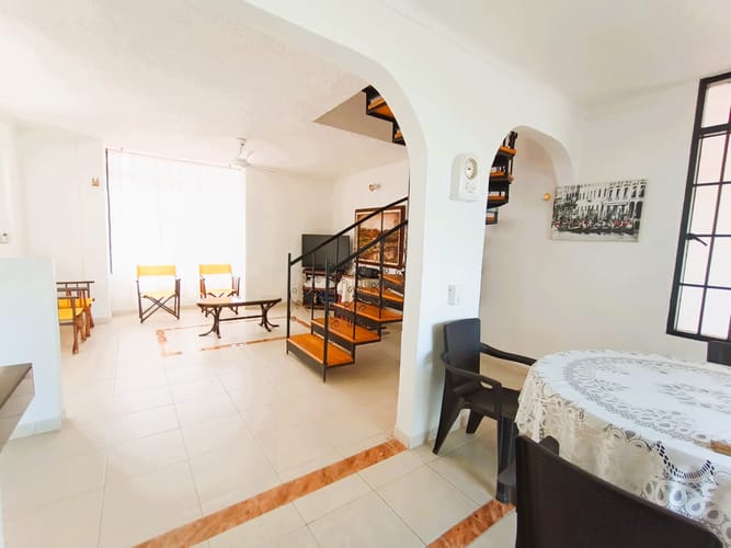 Casa de 3 alcobas en venta en Girardot, Ricaurte, 180 m² · foto 3 de 17