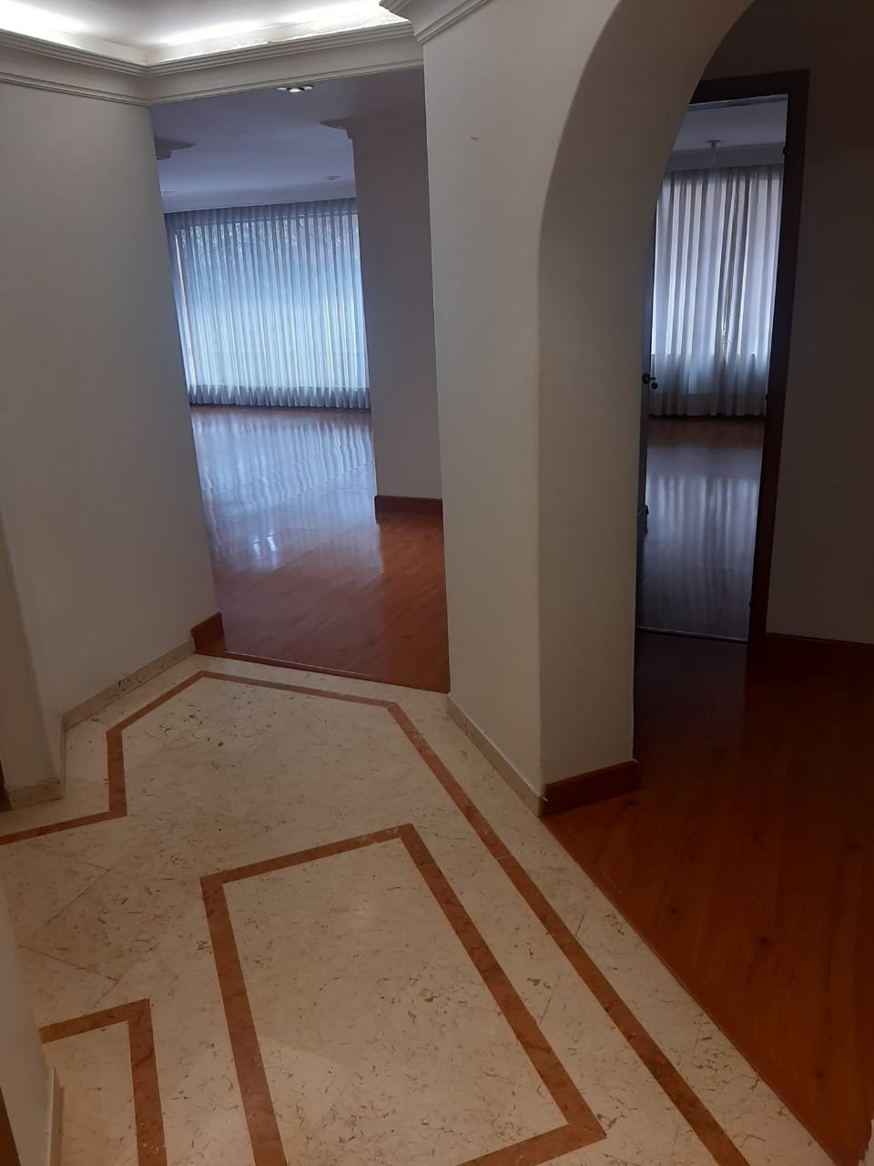 Apartamento en venta en Chicó Navarra, Bogotá · foto 6 de 14