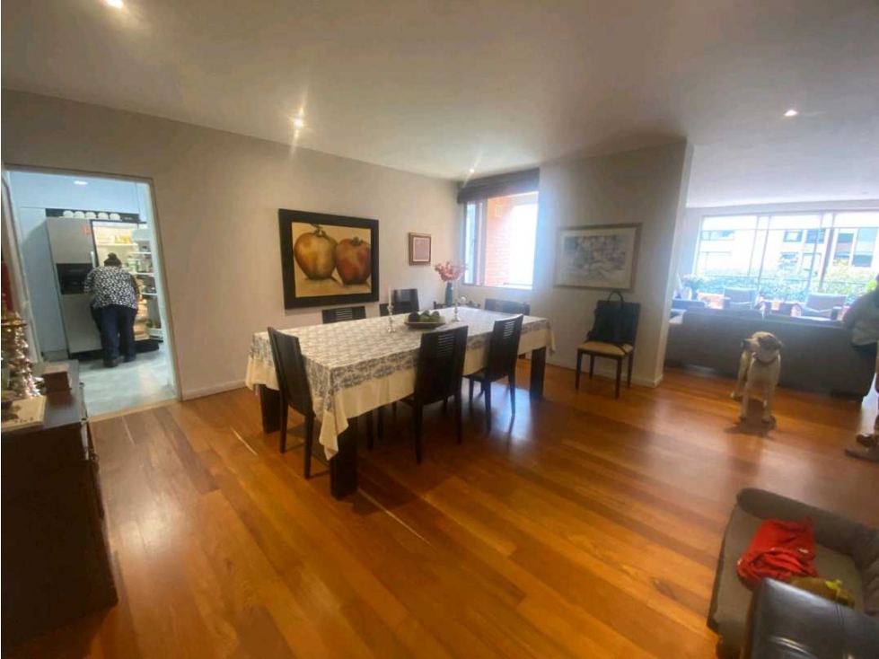 Apartamento en venta en Los Rosales, Bogotá · foto 3 de 24