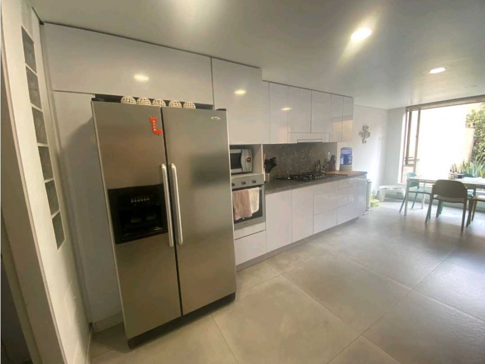 Apartamento en venta en Los Rosales, Bogotá · foto 12 de 24