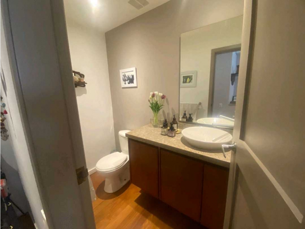 Apartamento en venta en Los Rosales, Bogotá · foto 14 de 24