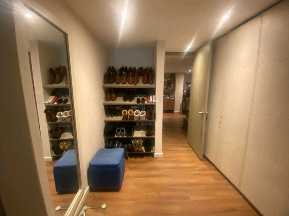 Apartamento en venta en Los Rosales, Bogotá · foto 16 de 24
