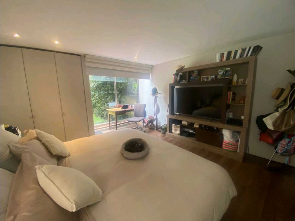 Apartamento en venta en Los Rosales, Bogotá · foto 17 de 24