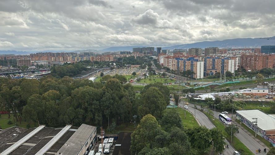Apartamento de 3 alcobas en venta en Montevideo, Bogotá, 108 m² · foto 7 de 24