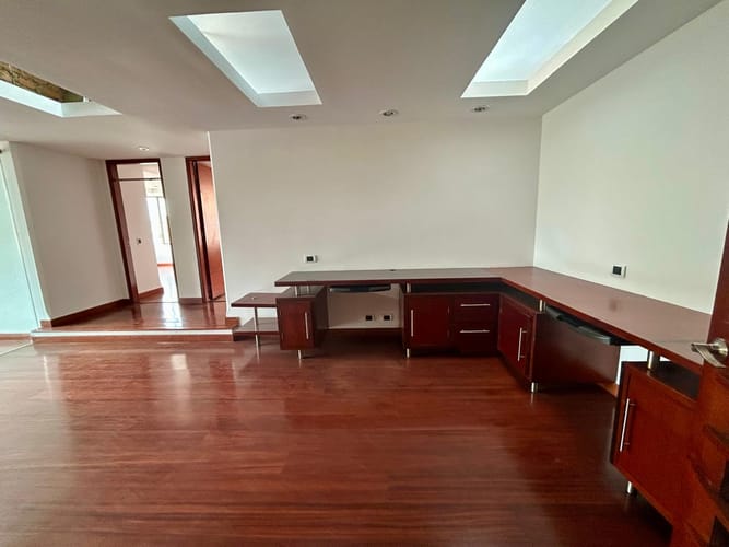 Apartamento en venta en Santa Barbara, Bogotá · foto 8 de 24
