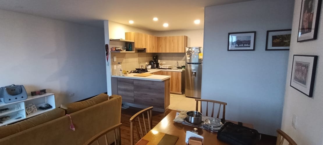 Apartamento de 3 alcobas en venta en Colina Campestre, Bogotá, 80 m² · foto 2 de 14