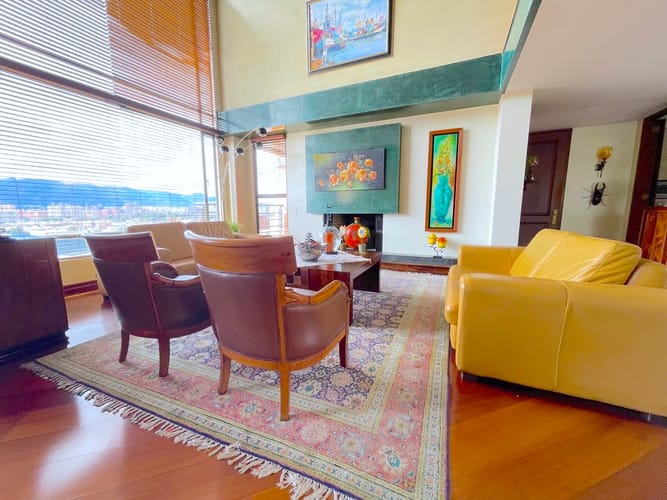 Apartamento de 3 alcobas en venta en Cerros De Suba, Bogotá, 171 m² · foto 4 de 23