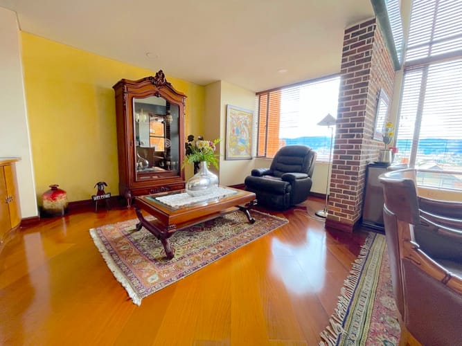 Apartamento de 3 alcobas en venta en Cerros De Suba, Bogotá, 171 m² · foto 5 de 23