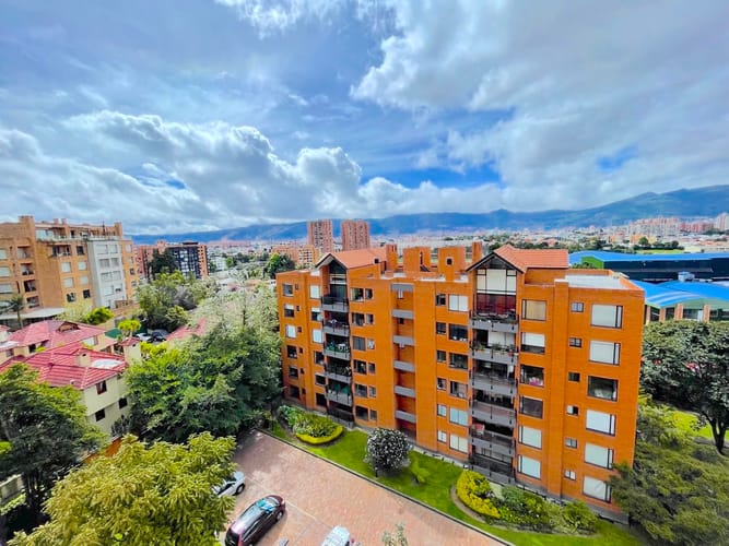 Apartamento de 3 alcobas en venta en Cerros De Suba, Bogotá, 171 m² · foto 8 de 23