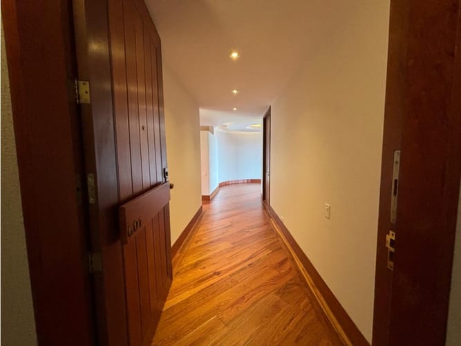 Apartamento en venta en Santa Barbara, Bogotá · foto 10 de 24