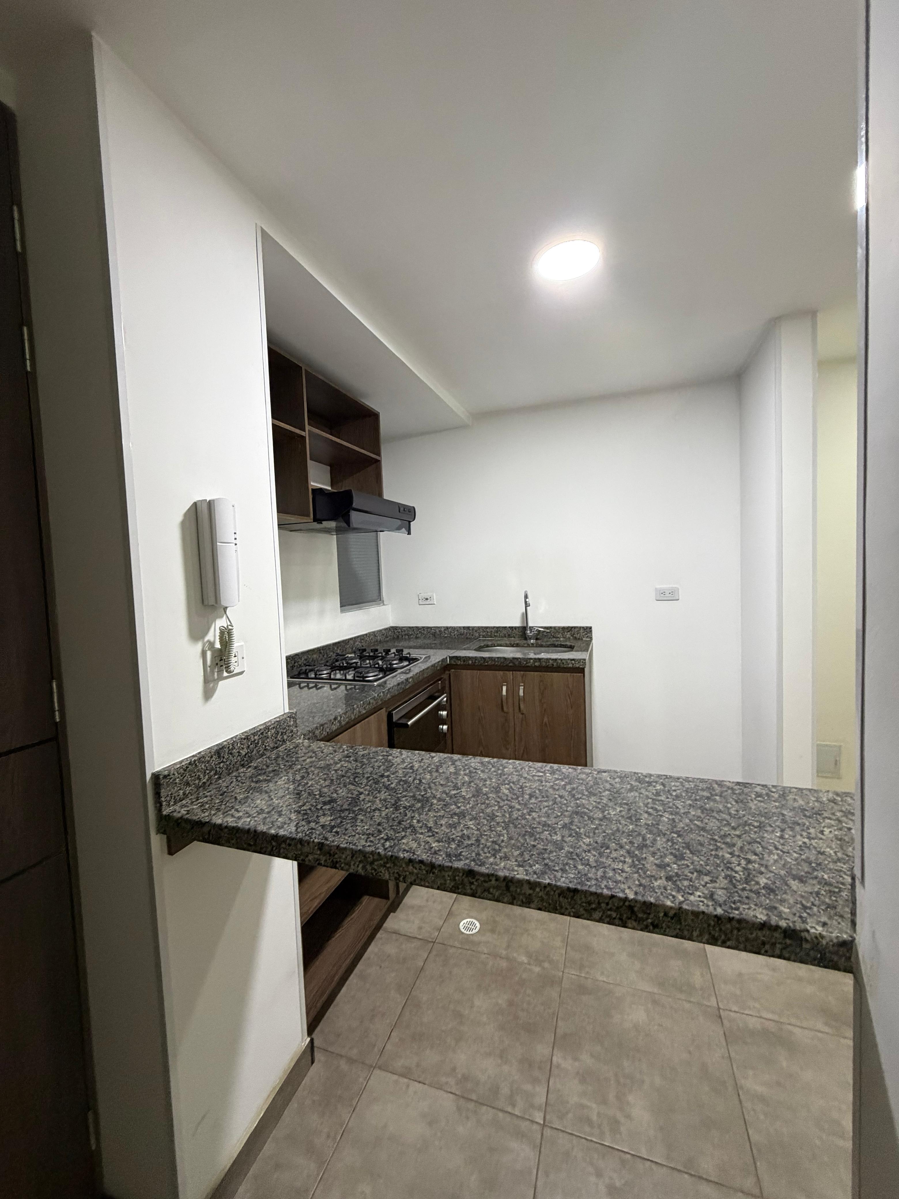 Apartamento en venta en Engativá, Bogotá · foto 2 de 16