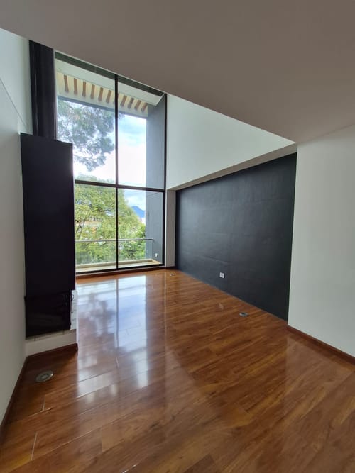Apartamento de 1 alcoba en venta en La Floresta, Bogotá, 86 m² · foto 2 de 23