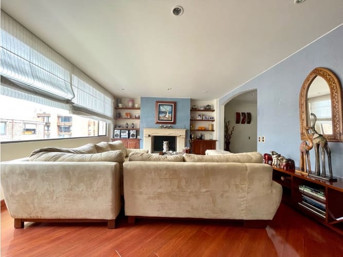 Apartamento en venta en Santa Barbara, Bogotá · foto 2 de 19