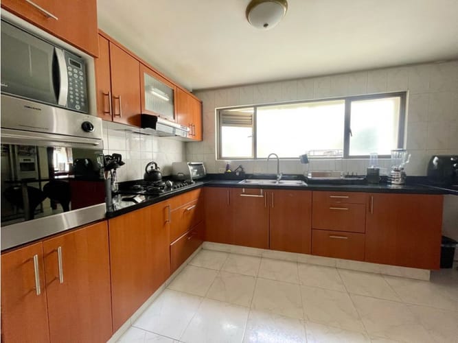 Apartamento en venta en Santa Barbara, Bogotá · foto 8 de 19