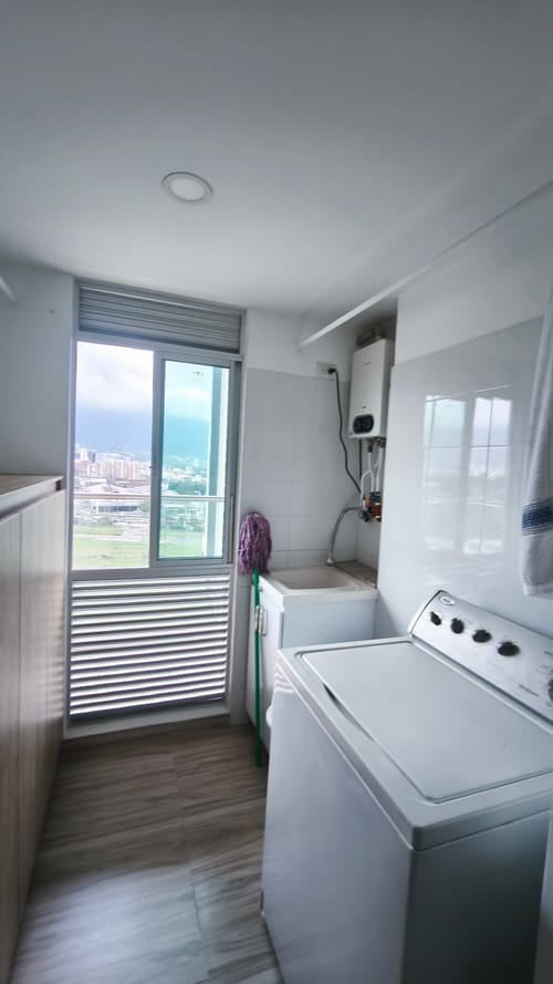 Apartamento de 3 alcobas en venta en Picaleña Y Mirolindo, Ibagué, 118 m² · foto 10 de 20