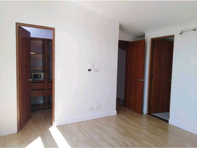 Casa de 3 alcobas en venta en Portales Del Monte, Bogotá, 150 m² · foto 9 de 10