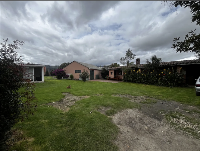 Lote en venta en Portales De Chia, Chía, 4600 m² · foto 2 de 8