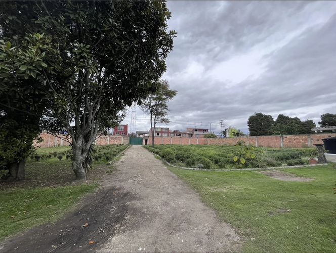 Lote en venta en Portales De Chia, Chía, 4600 m² · foto 6 de 8