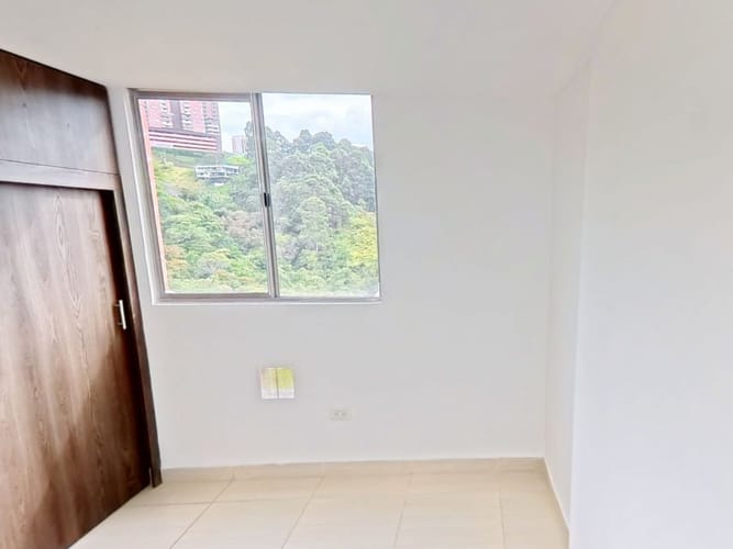 Apartamento de 3 alcobas en venta en Alto De Las Flores, Sabaneta, 60 m² · foto 10 de 13