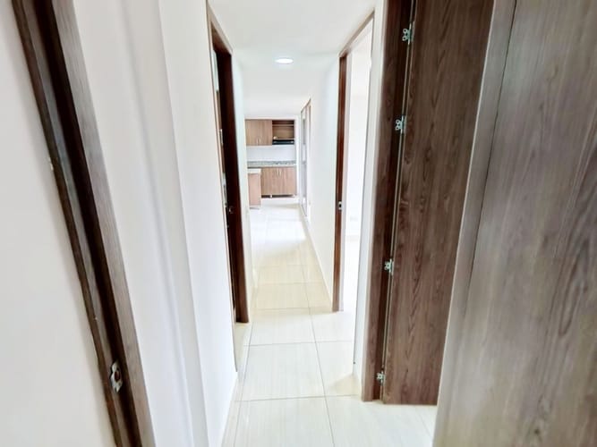 Apartamento de 3 alcobas en venta en Alto De Las Flores, Sabaneta, 60 m² · foto 6 de 13