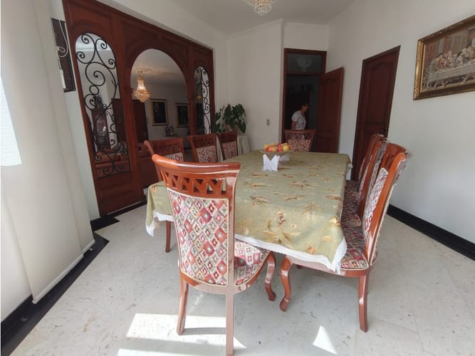 Apartamento de 5 alcobas en venta en Alhambra, Bogotá, 253 m² · foto 5 de 24