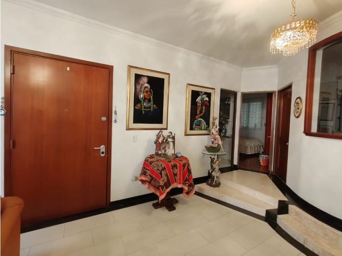 Apartamento de 5 alcobas en venta en Alhambra, Bogotá, 253 m² · foto 7 de 24