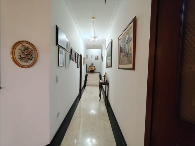 Apartamento de 5 alcobas en venta en Alhambra, Bogotá, 253 m² · foto 14 de 24