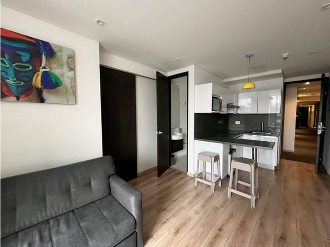 Apartaestudio en venta en Chicó Navarra, Bogotá, 55 m² · foto 2 de 24
