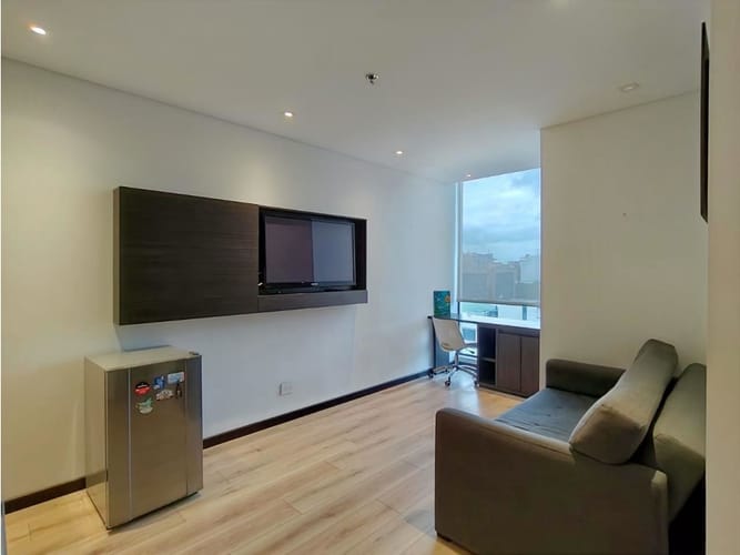 Apartaestudio en venta en Chicó Navarra, Bogotá, 55 m² · foto 3 de 24