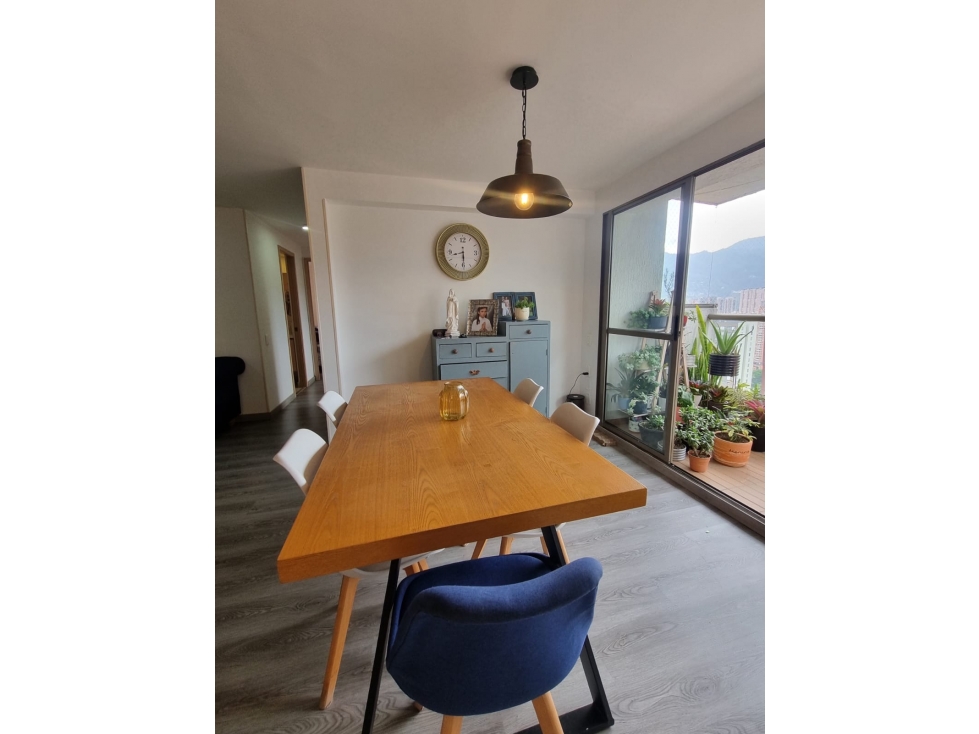 Apartamento en Venta en Monteazul, Sabaneta