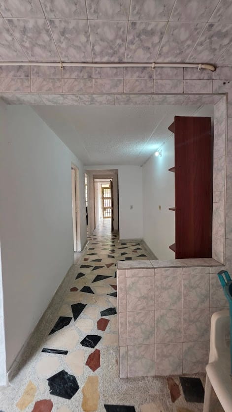 Casa de 5 alcobas en venta en Picaleña Y Mirolindo, Ibagué, 139 m² · foto 9 de 22