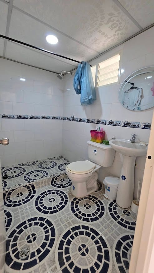 Casa de 5 alcobas en venta en Picaleña Y Mirolindo, Ibagué, 139 m² · foto 21 de 22