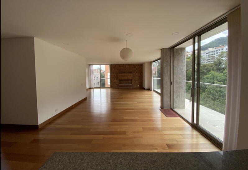 Apartamento en venta en El Chico, Bogotá · foto 3 de 24