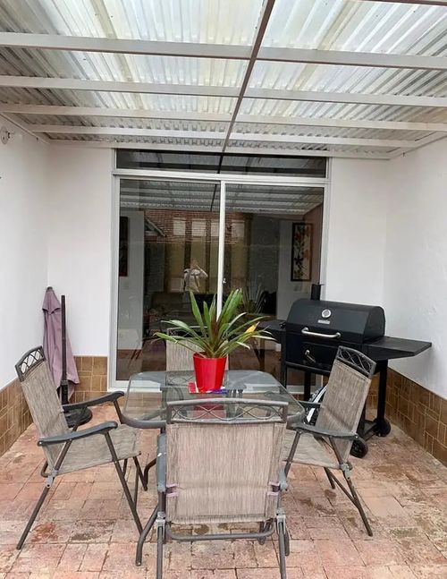 Finca en venta en Fonquetá, Chía, 220 m² · foto 3 de 11