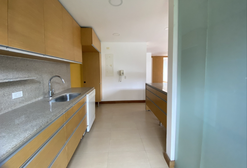 Apartamento en venta en El Chico, Bogotá · foto 14 de 24