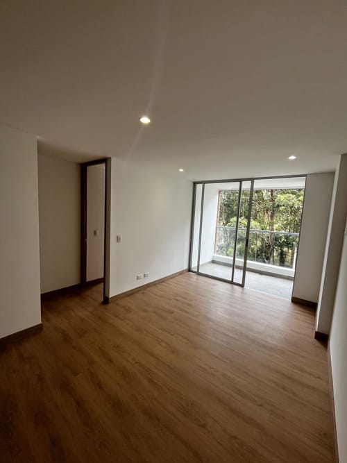 Apartamento de 1 alcoba en venta en El Porvenir, Rionegro, 52 m² · foto 2 de 10